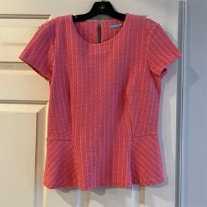 J. McLaughlin Women's Pink Knit Blouse Size M Flounce Hem Casual Easter